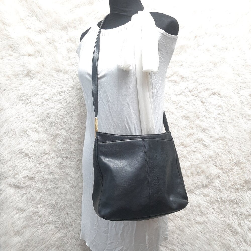 Vintage Bueno Black Leather Shoulder Bag
